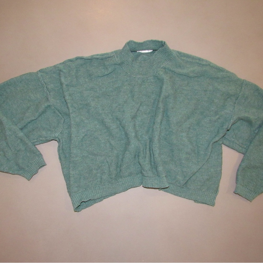 Women's Green Sweater